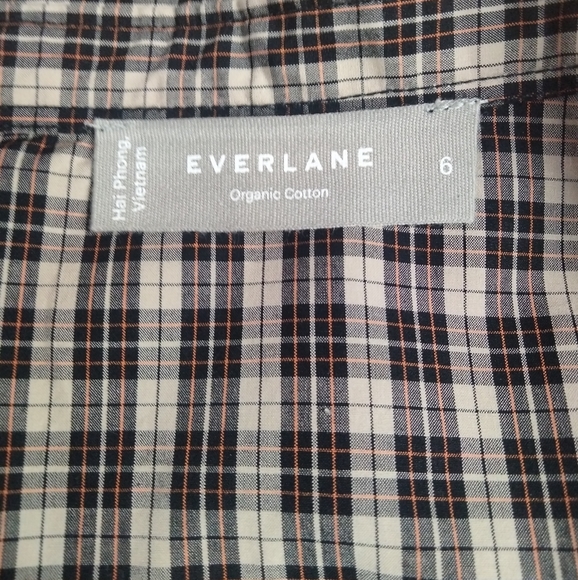 Everlane • Button Down Shirt - Picture 4 of 10